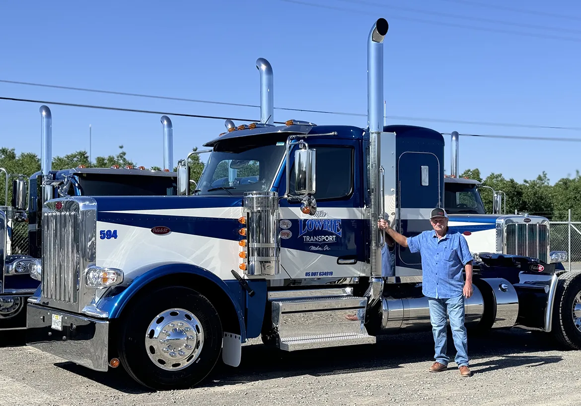 Peterbilt Celebrates Success of the Model 589 with Over 5,000 Orders & 1,000th Delivery