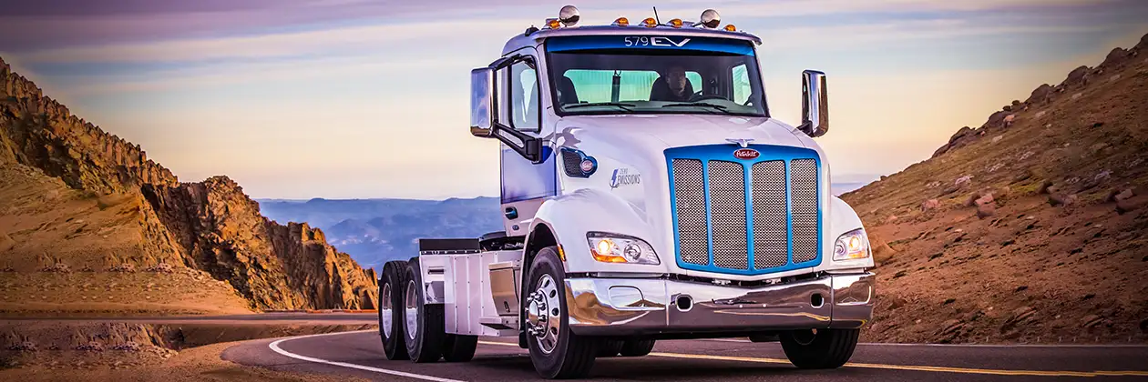 Peterbilt Model 579EV Conquers Pikes Peak - Hero image
