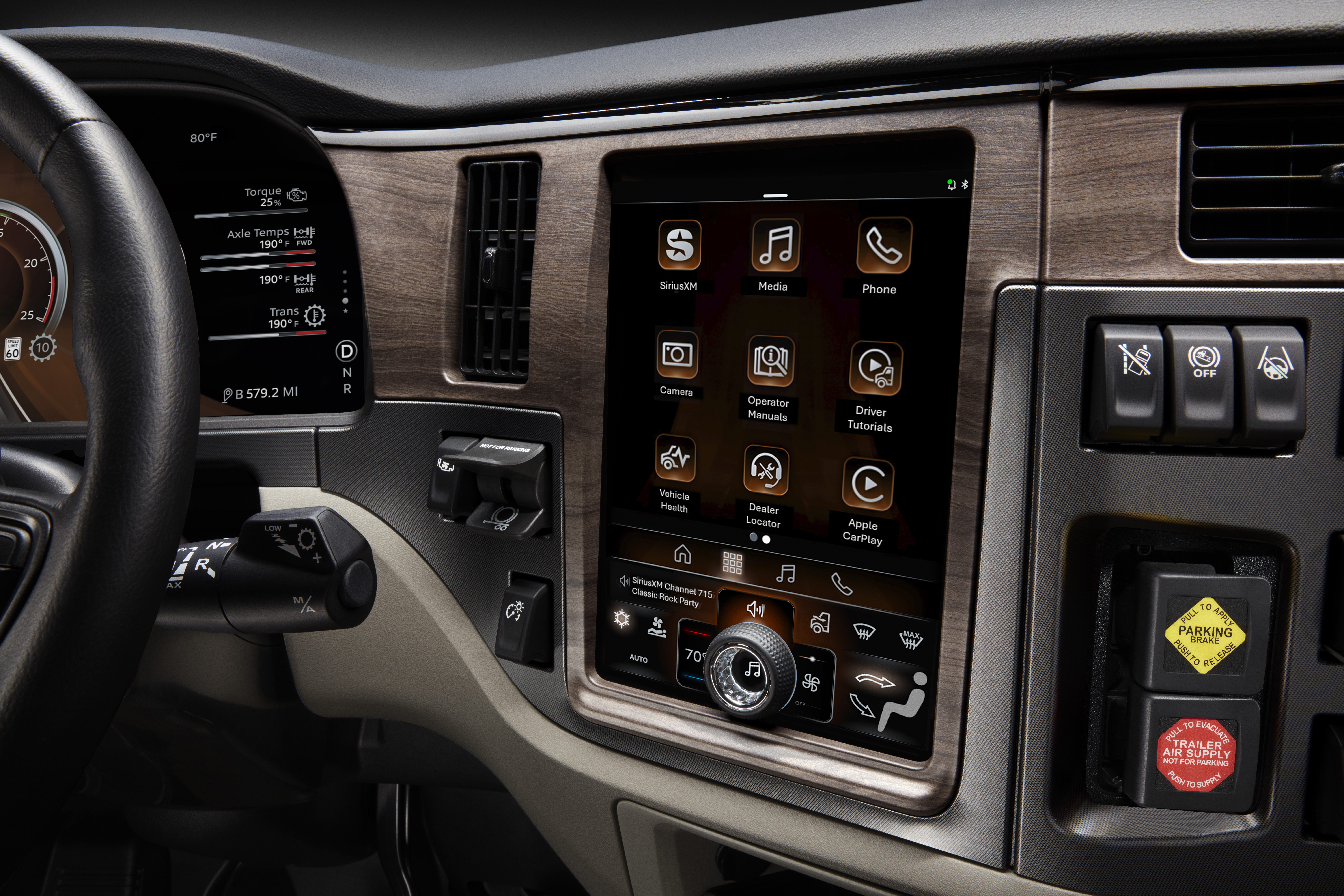 PACCAR Launches PACCAR Connect for Peterbilt and Kenworth Trucks - Hero image